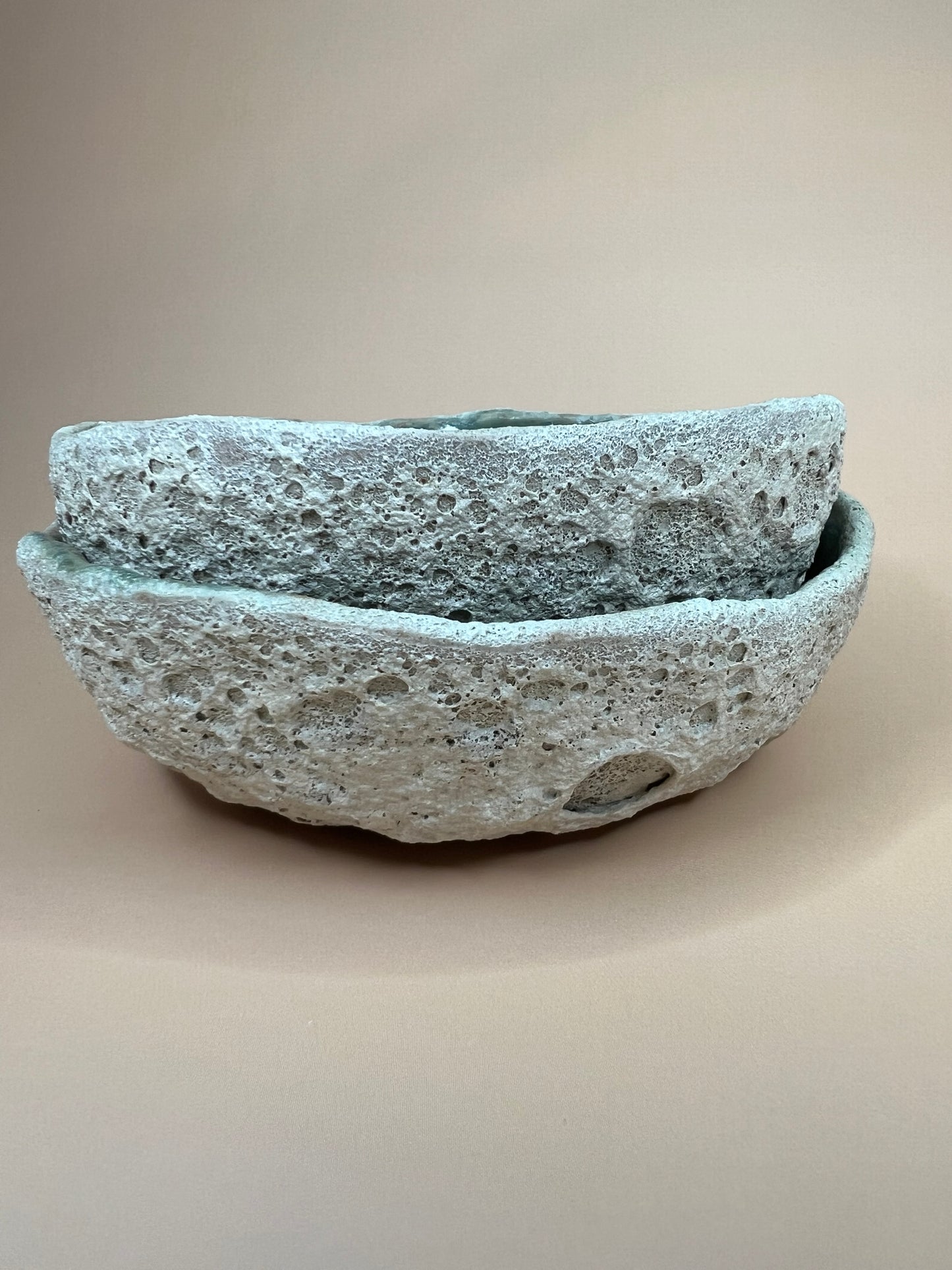 Pair of 2 small bowls
