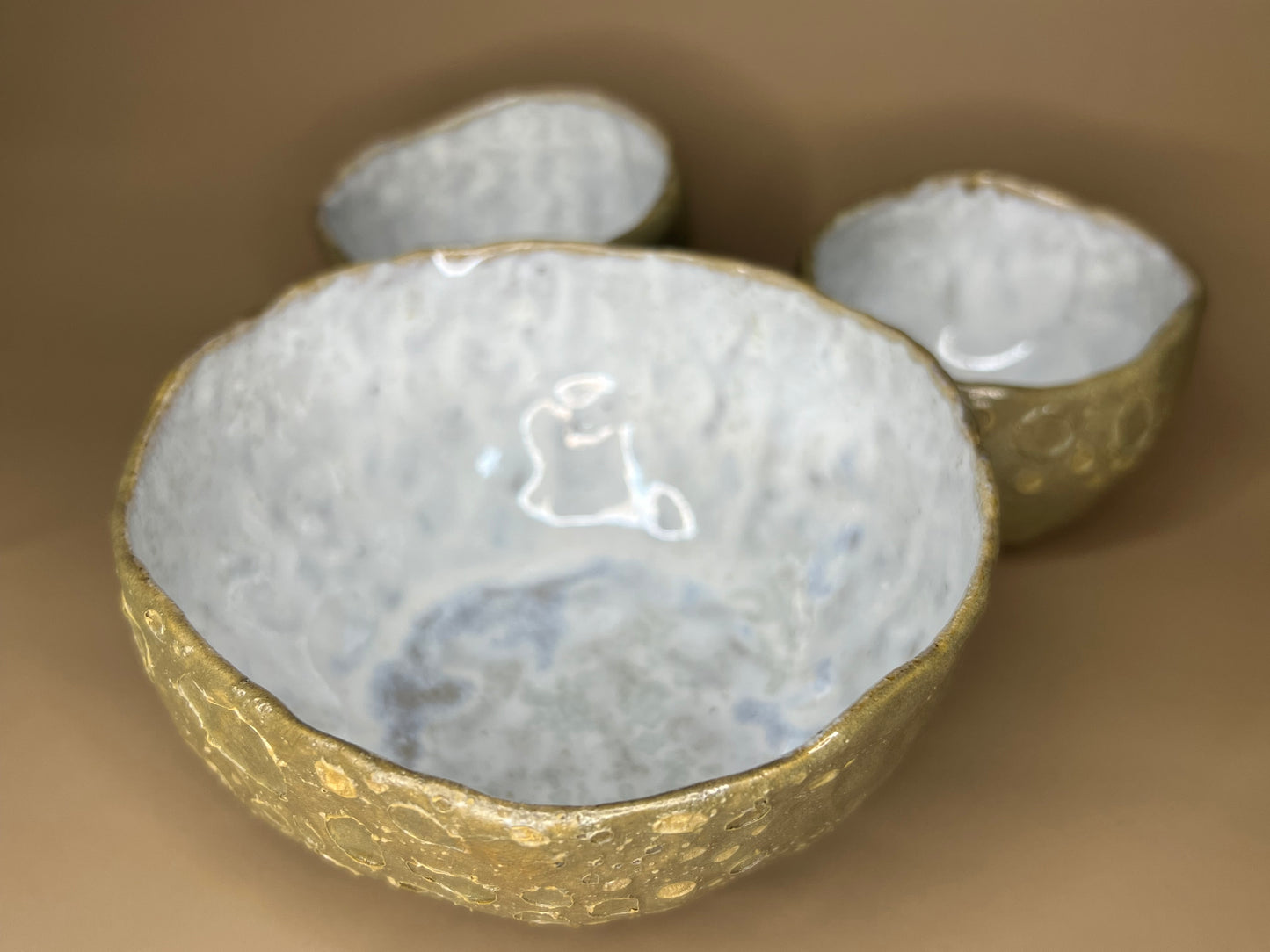 Set of 2 cups and a bowl