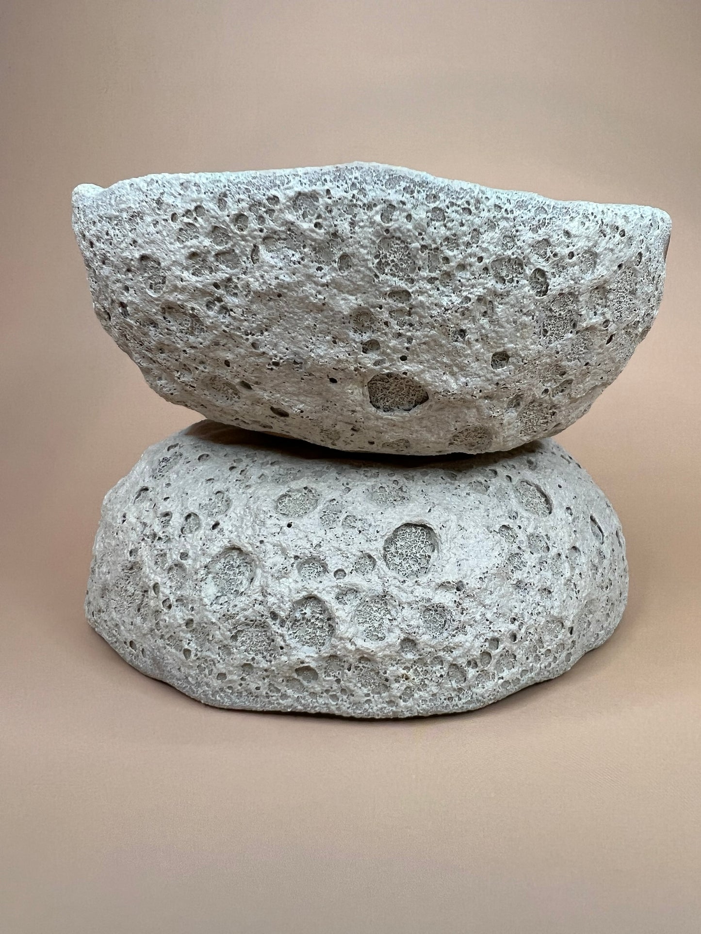 Pair of 2 small bowls